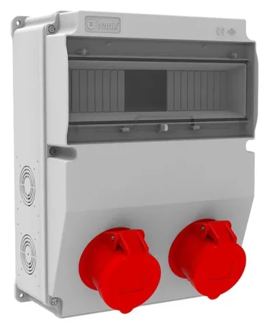 Cuadro combinado de tomas V12 – IP44, con tomas